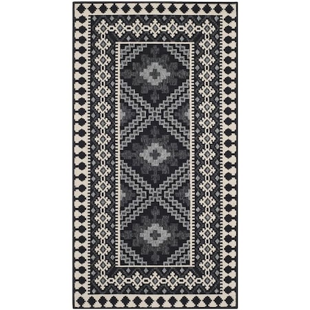 Safavieh Veranda Power Loomed Accent Area Rug, Black and Creme - 2 ft.-7 in. x 5 ft. VER099-0421-3
